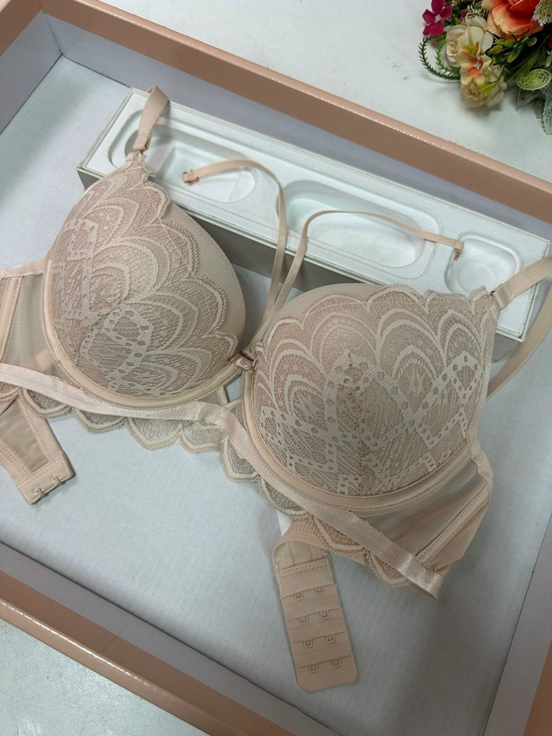 бюстгальтер,женская нижнее белье,бюстгальтер женское нижнее белье,нижнее белье бюстгальтер,женские бюстгальтеры