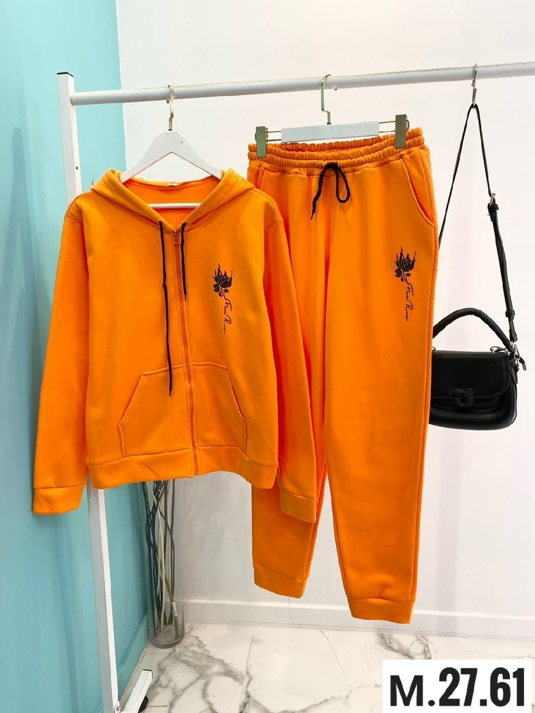 костюм женский на флисе,костюм на флисе,спортивные костюмы на флисе,женские спортивные костюмы,спортивные костюм