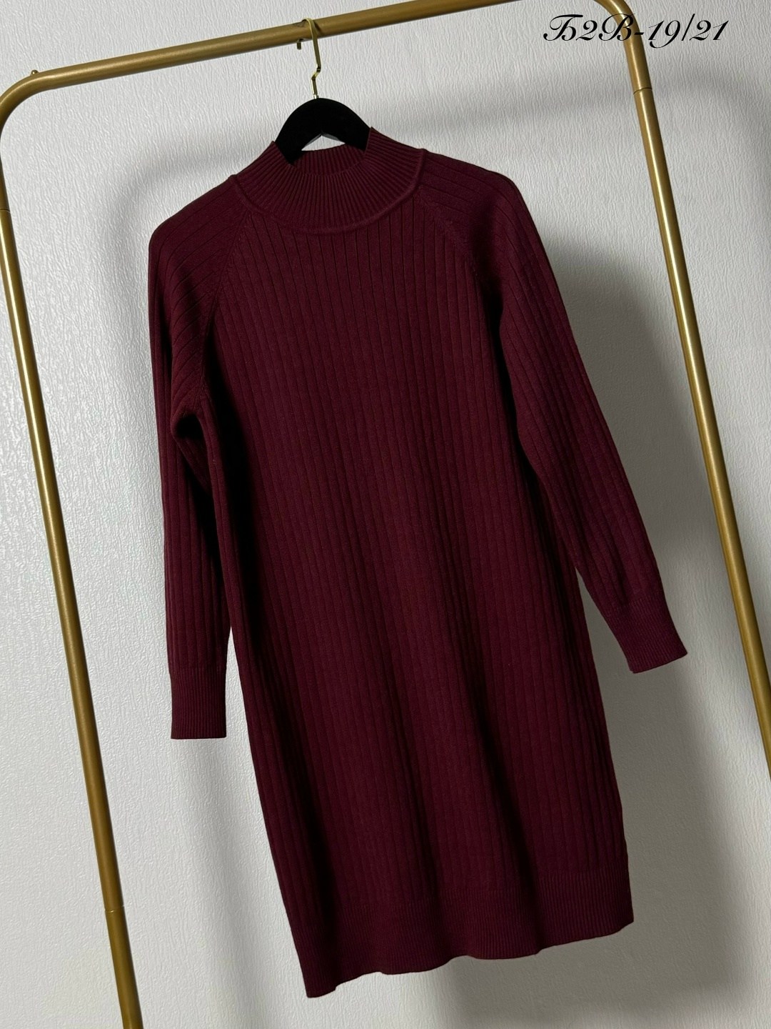 вязаное платье,вязаное платье теплое,платье вязаное теплое миди,теплое вязаное платье с горлом,бордовое вязаное платье
