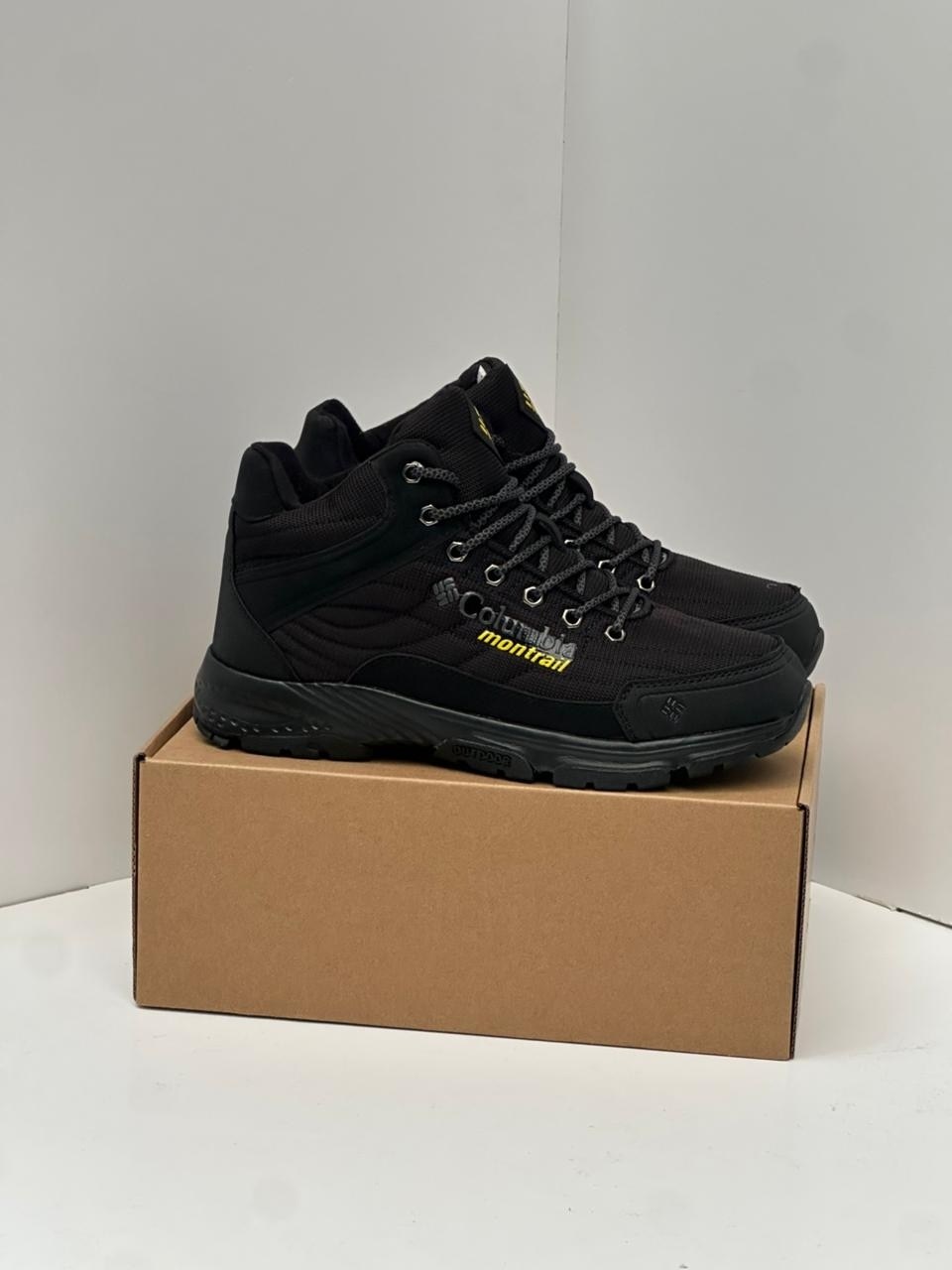 ,зимняя ,ботинки катерпиллер ватерпруф,зимние кроссовки,мужские ботинки