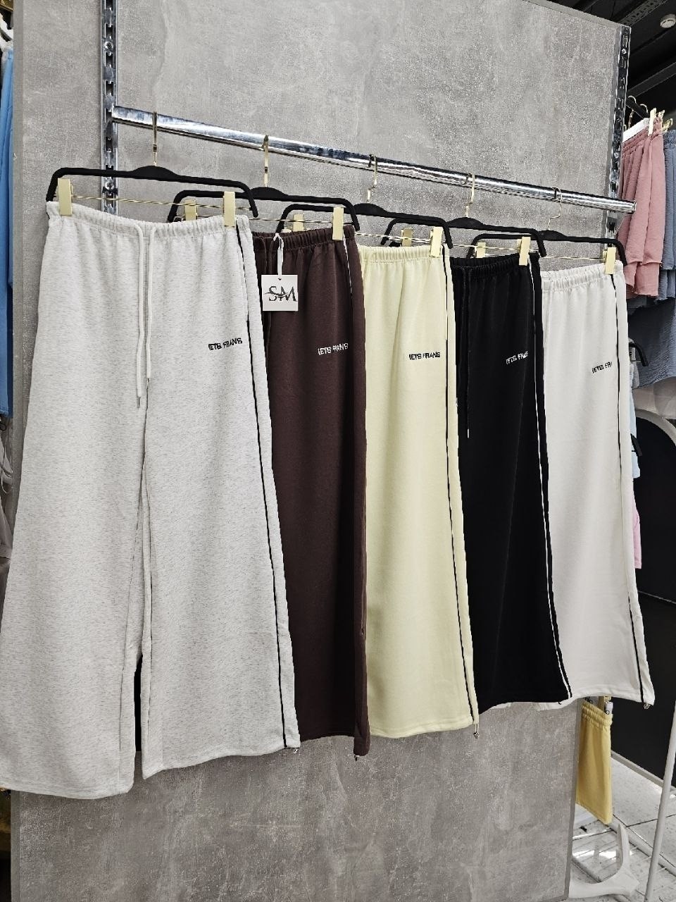 брюки свободные,брюки спортивные,повседневные брюки,спортивные штаны,широкие брюки