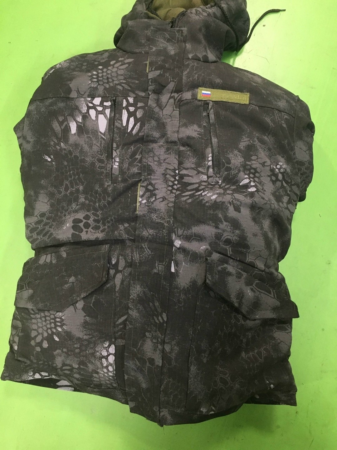 зимний костюм,камуфляжные костюмы,камуфляжный костюм зимний,костюм камуфляжный зимний мужской,костюм горка зимний