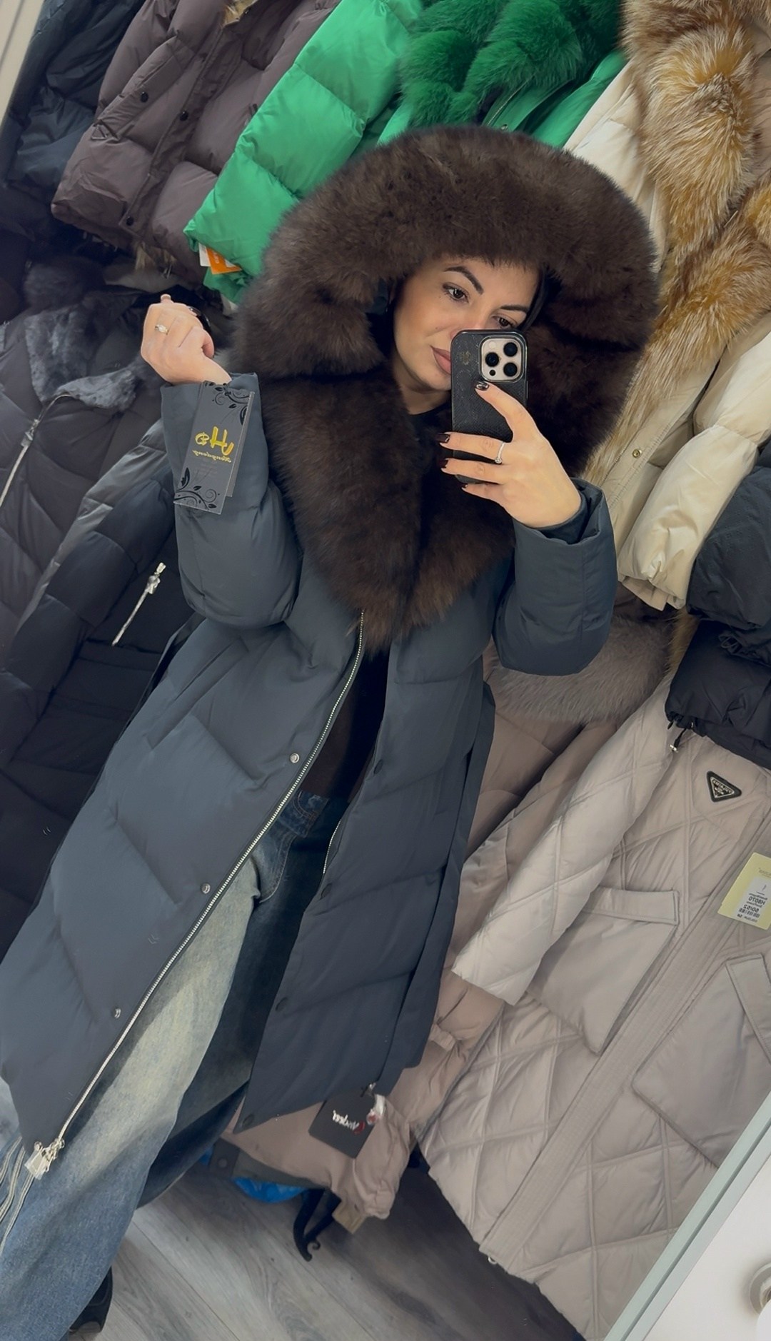пуховики с мехом,пуховики с натуральным мехом,пуховик женский с натуральным мехом,пуховик зимний,зимние куртки
