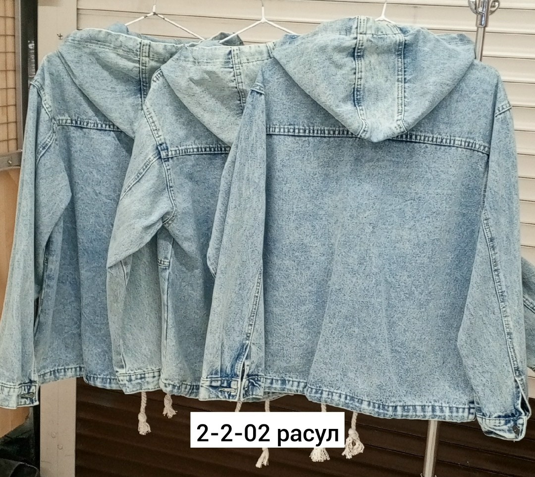 куртка джинсовая,джинсовая женская куртка,женская джинсовая куртка с капюшоном,модные джинсовые куртки,куртка джинсовка женская