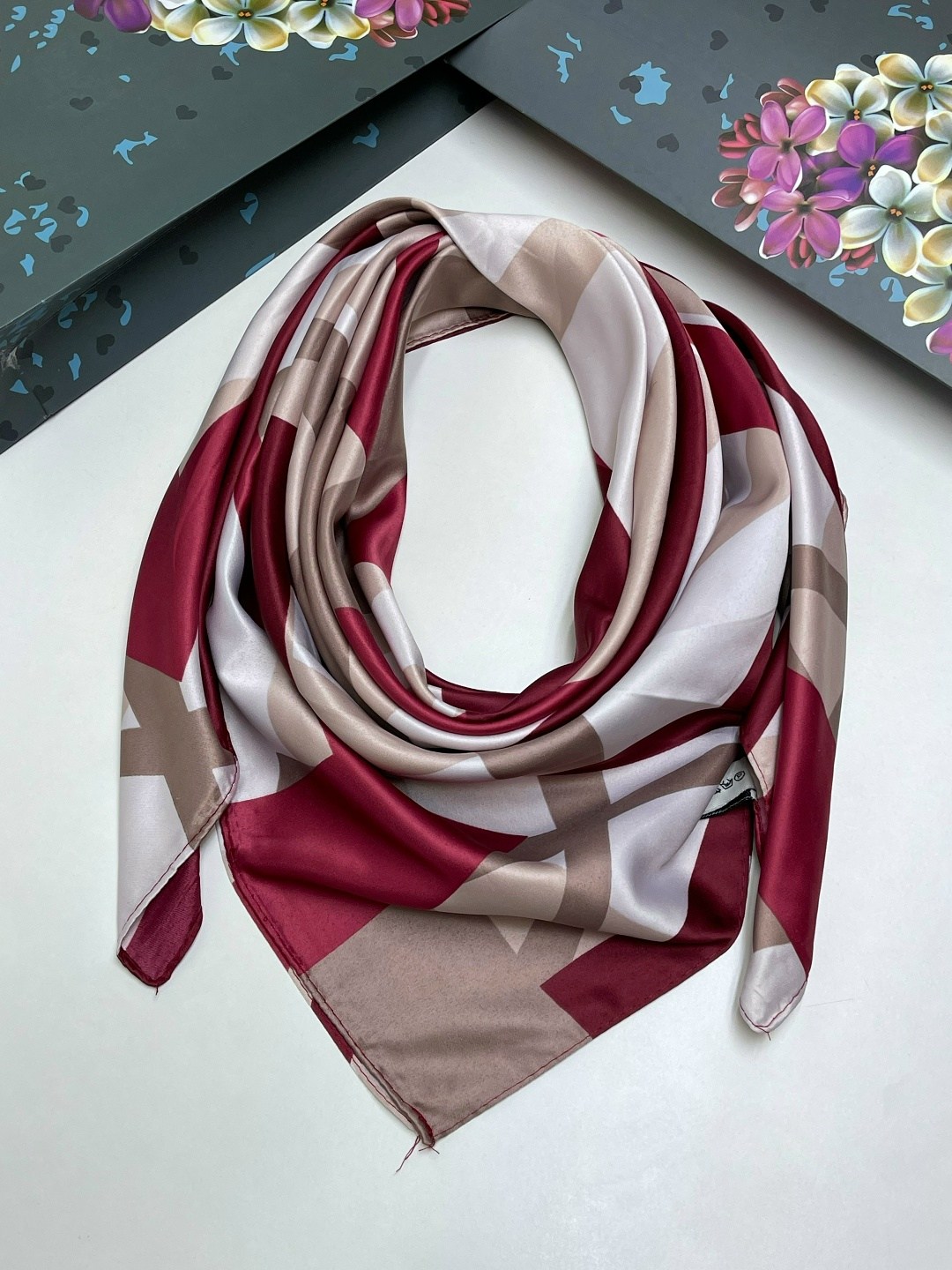 шелковые платки,платки шарф,платки тонки,платки женские,платок шелковый женский