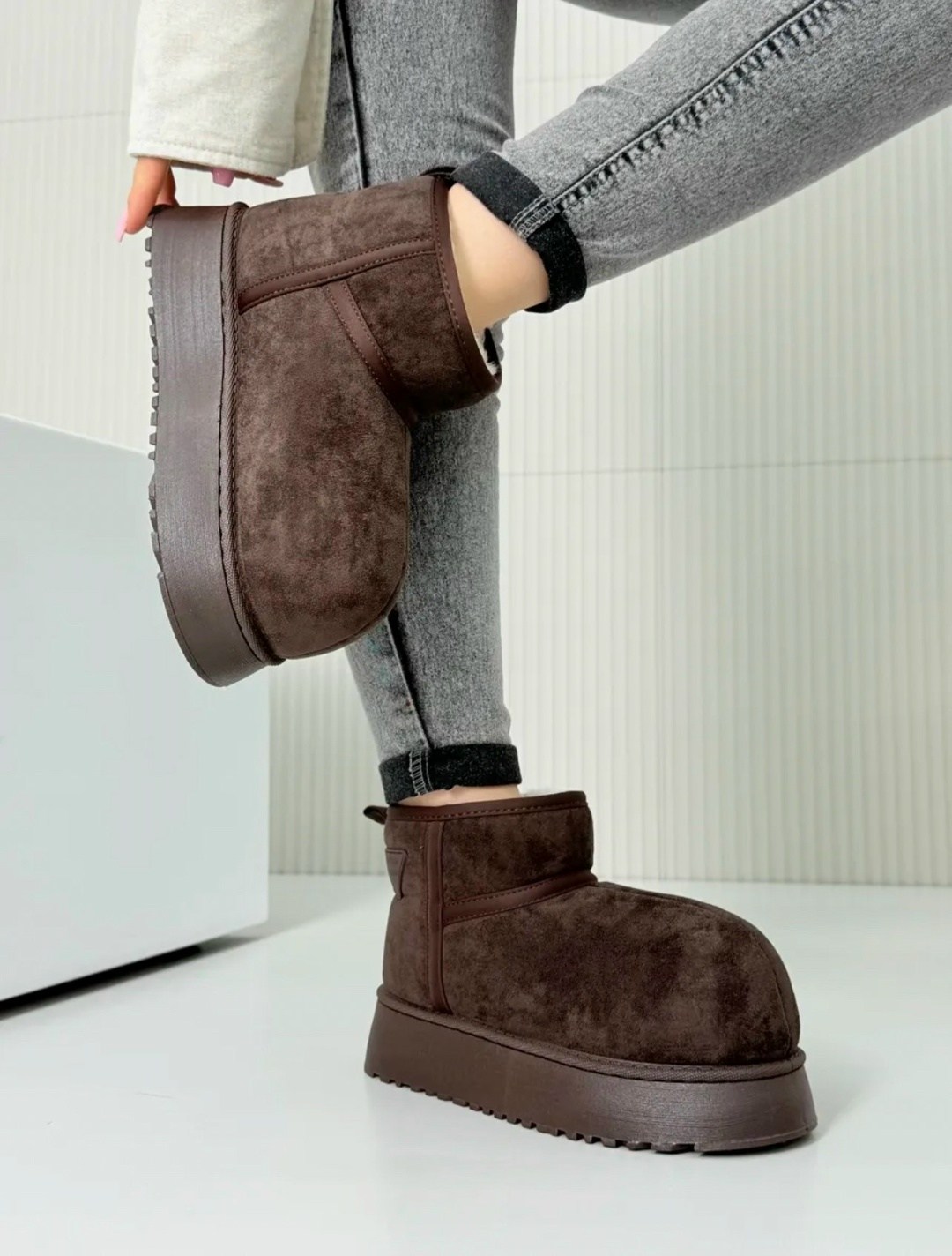 угги женские,,женская  зимняя,ботинка женские зимние, зимняя