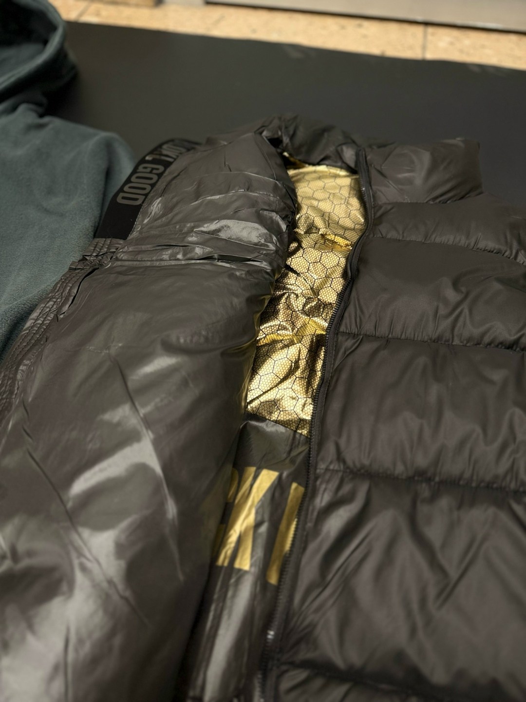 мужской спортивный костюм на флисе,костюм на флисе мужской,костюм на флисе,спортивные костюм,мужские спортивные костюмы