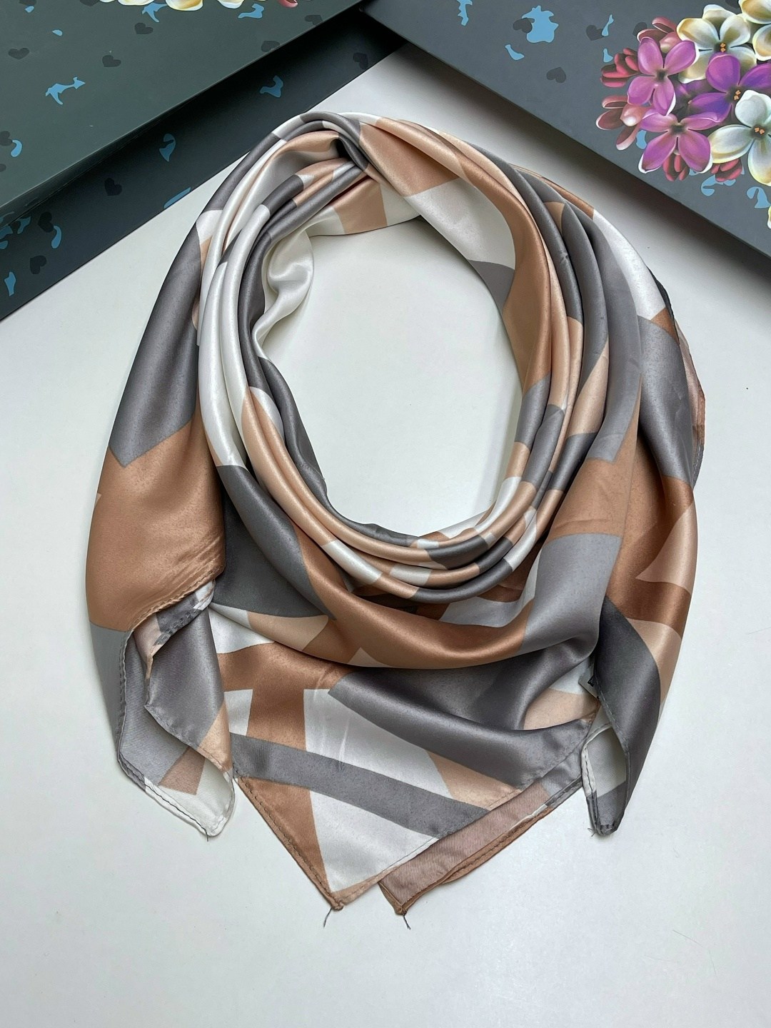 шелковые платки,платки шарф,платки тонки,платки женские,платок шелковый женский