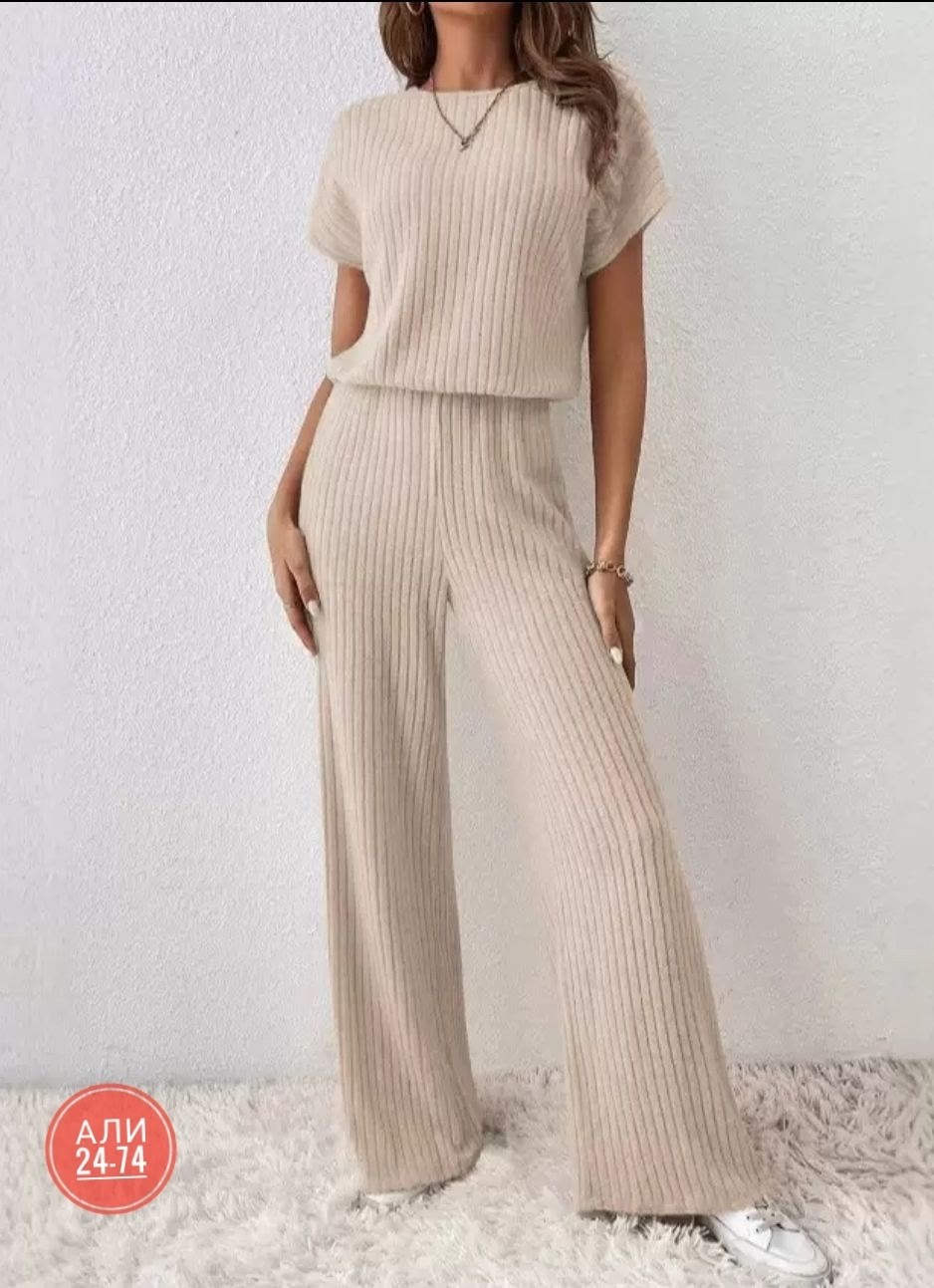трикотажные костюмы женские,женский вязаный костюм,вязаные костюмы,костюм трикотажный,повседневный костюм