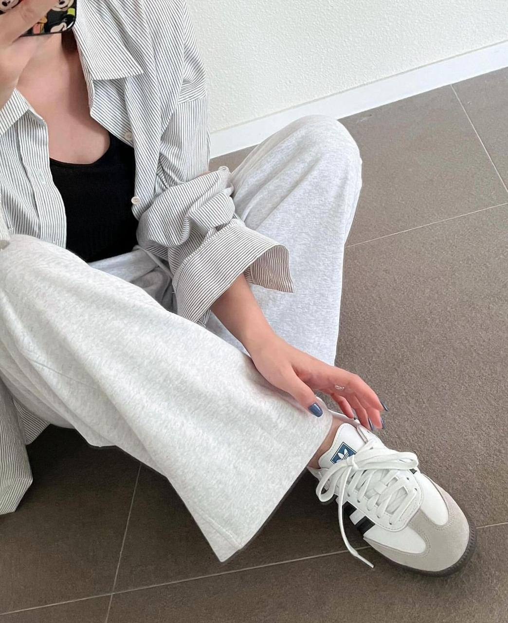 трикотажный костюм женский,костюм трикотажный,кроссовки adidas samba,брюки комплект