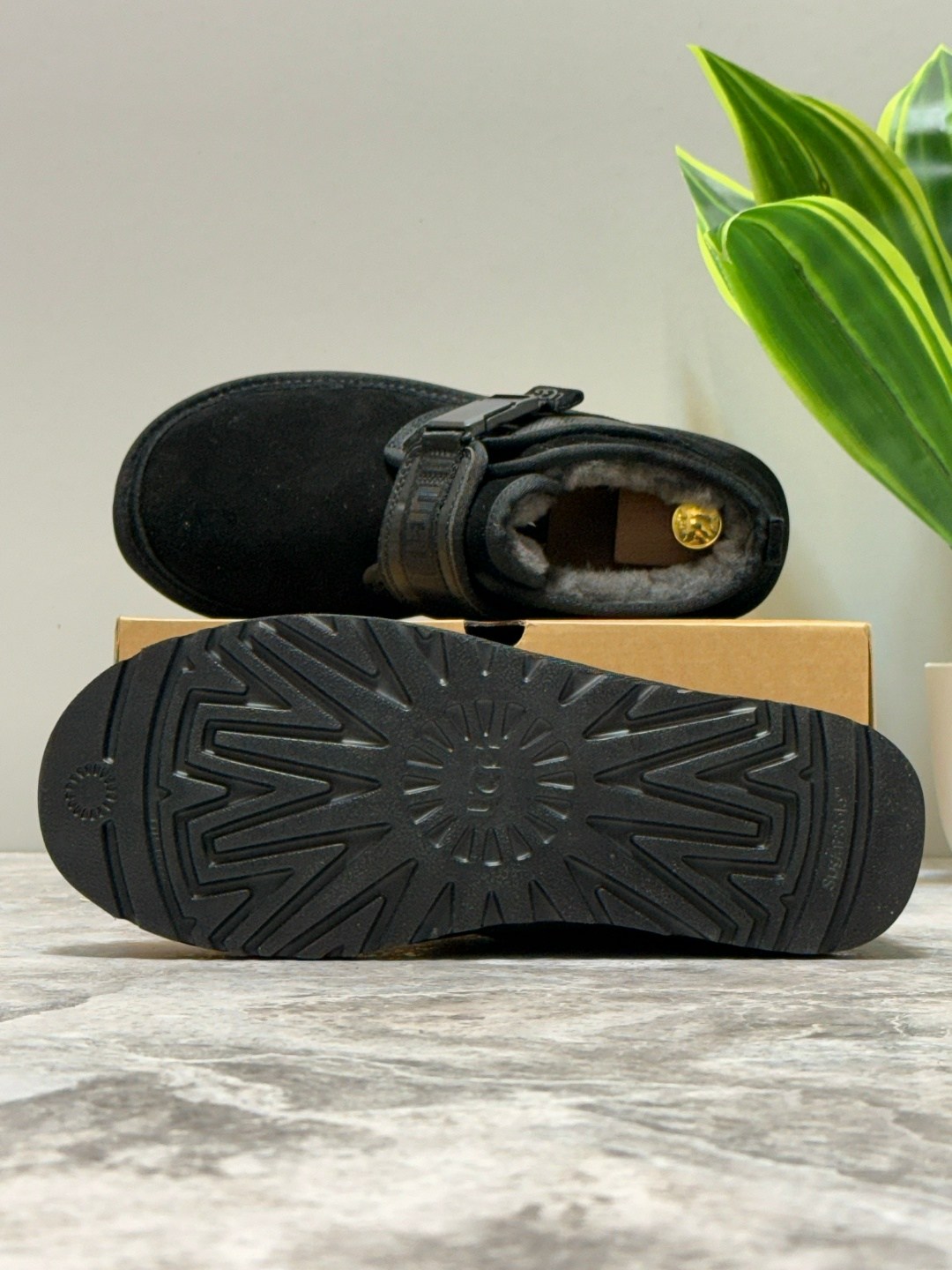 угги мужские,мужской ботинок ugg,мужские угги ugg,,ugg neumel snapback black