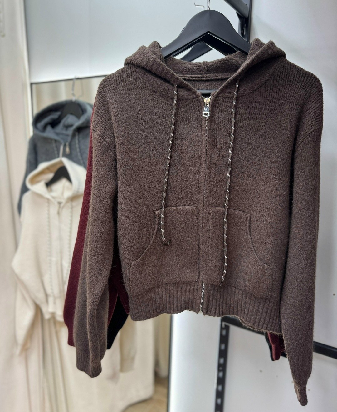 толстовки женская,кофта женская,кофта с капюшоном,толстовки свитшот,худи укороченная