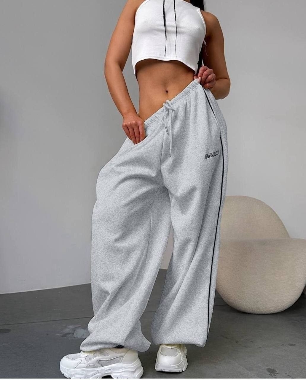 брюки свободные,брюки спортивные,повседневные брюки,спортивные штаны,широкие брюки