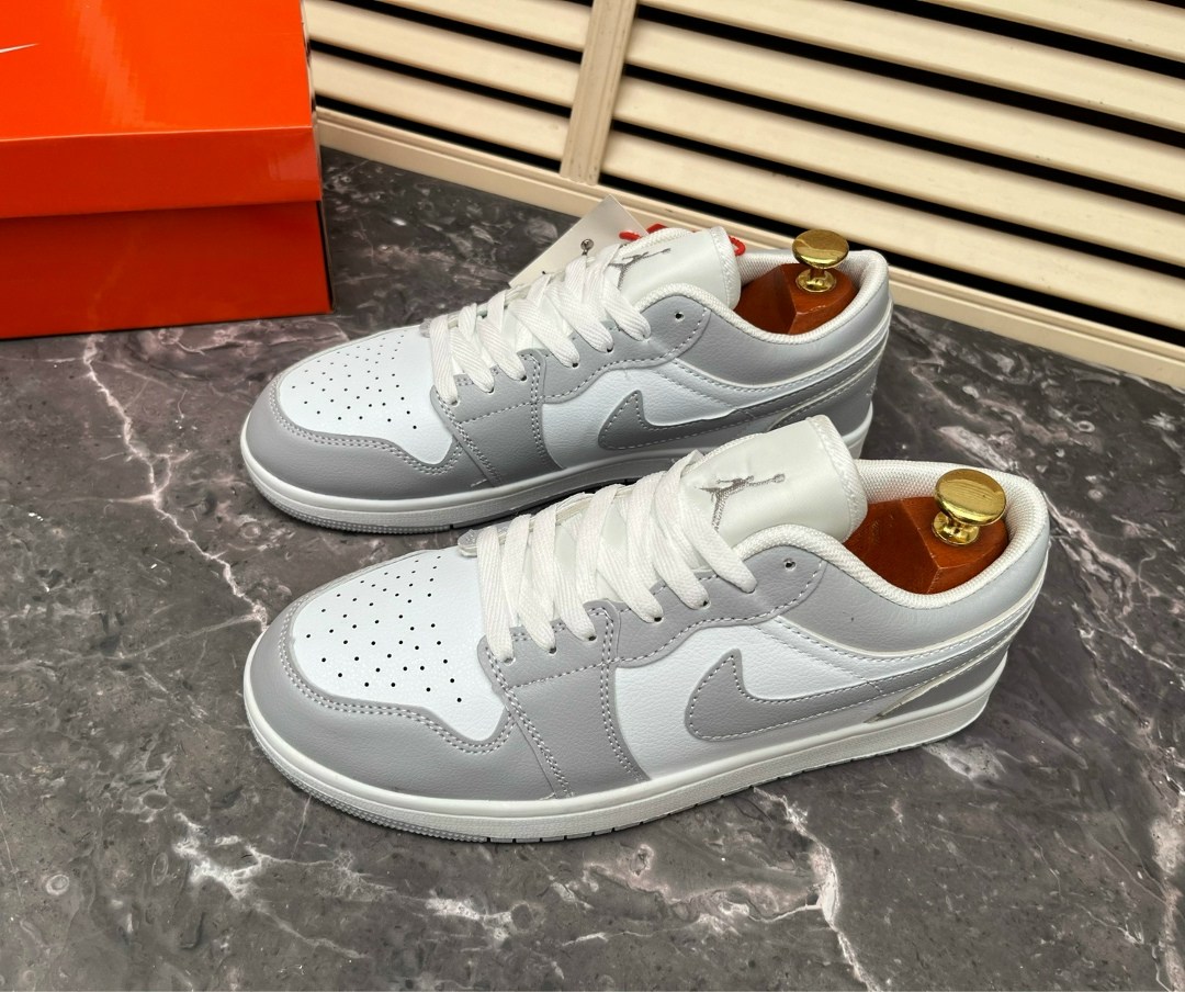 кроссовки nike air jordan 1 low,кроссовки nike air jordan 1 low vintage grey,кроссовки nike air jordan 1 low wolf grey,nike air jordan 1 low paris grey,nike air jordan 1 low