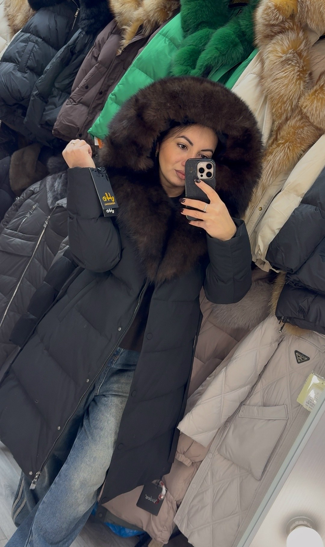 пуховики с мехом,пуховики с натуральным мехом,пуховик женский с натуральным мехом,пуховик зимний,зимние куртки