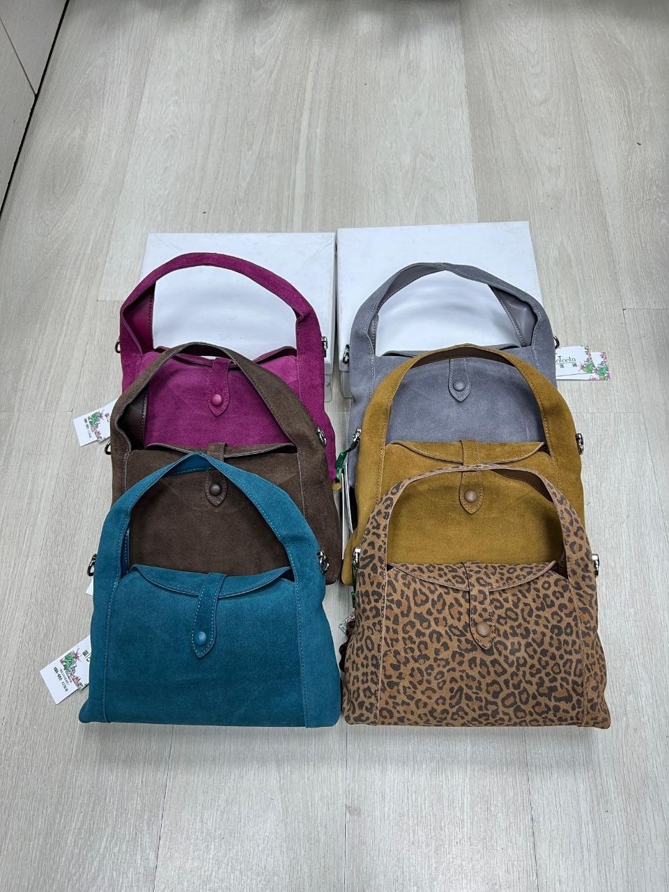 замшевая сумка,женская замшевая сумка,сумка женская из натуральной замши,сумка из натуральной замши,сумка женская натуральная замша