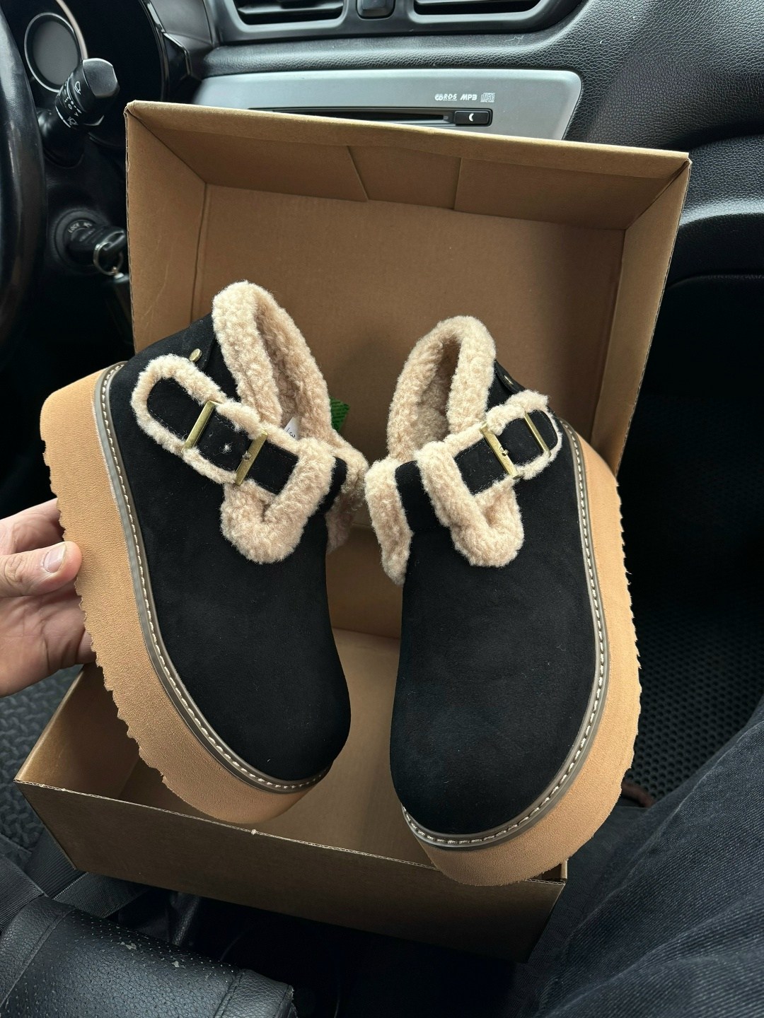 , женская,теплая ,ботинки модные,модная