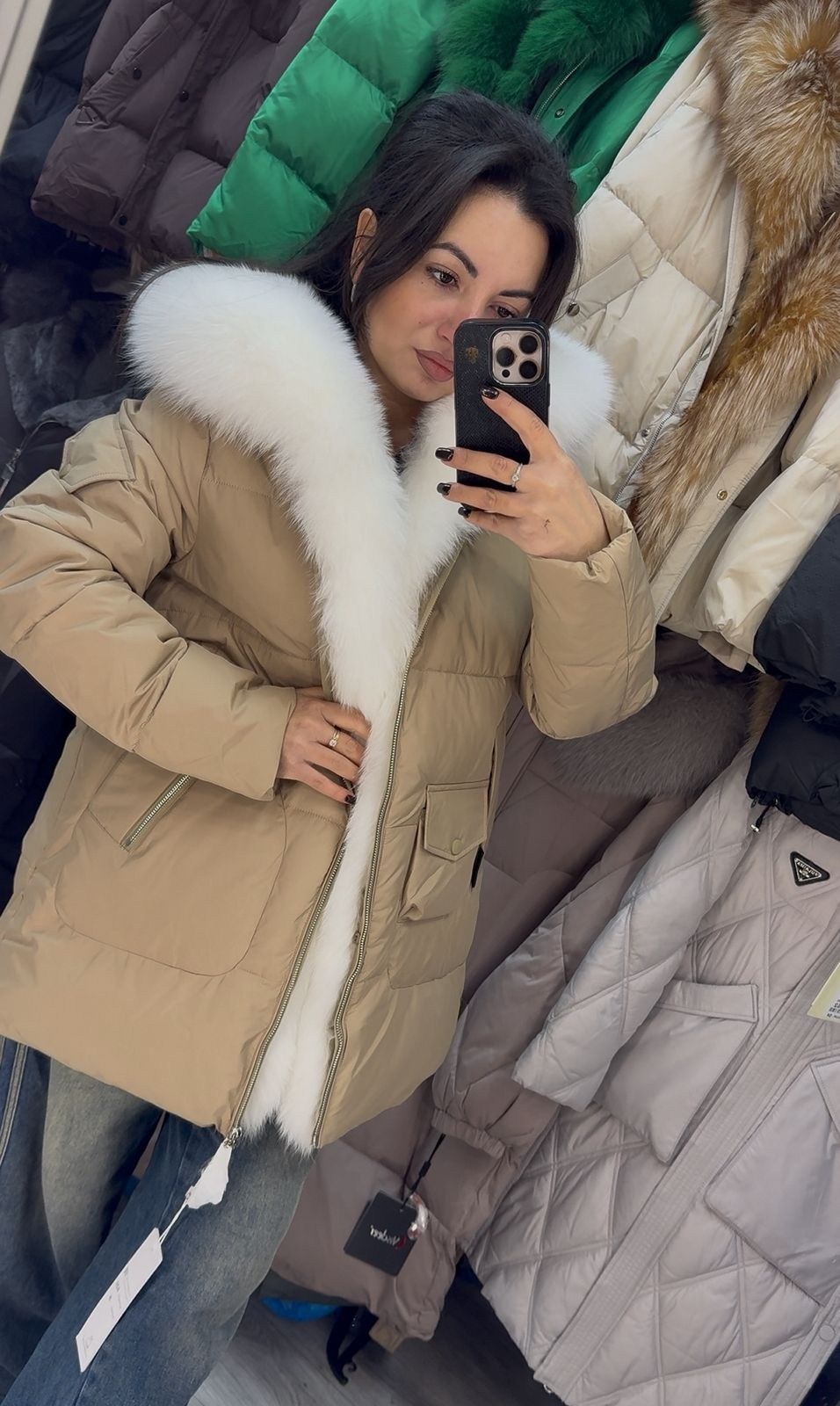 пуховики с натуральным мехом,пуховики с мехом,стильные пуховики,модные пуховики,зимние куртки