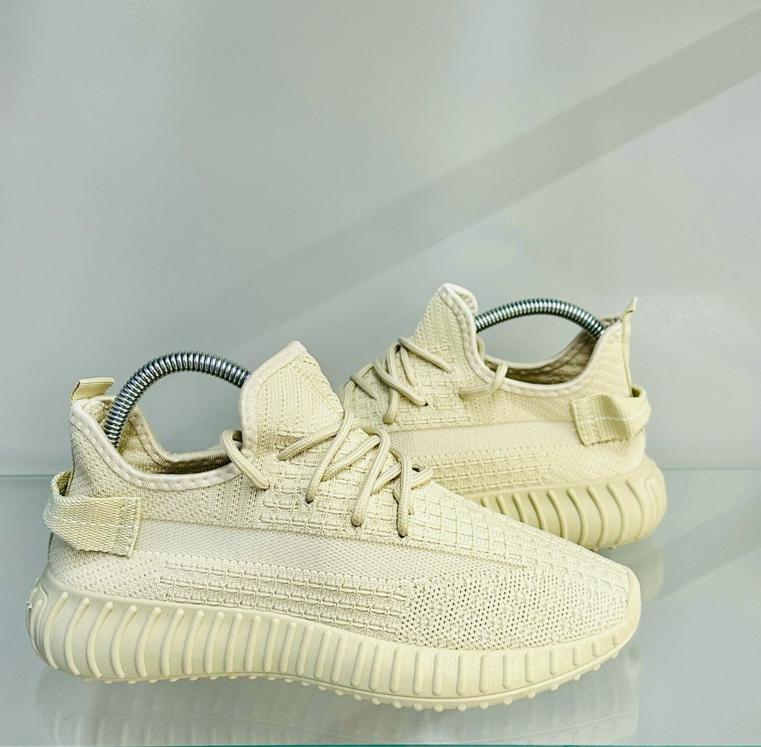 кроссовки женские,кроссовки,adidas yeezy boost 350 v2 sulfur, женская кроссовки,adidas yeezy boost 350 v 2