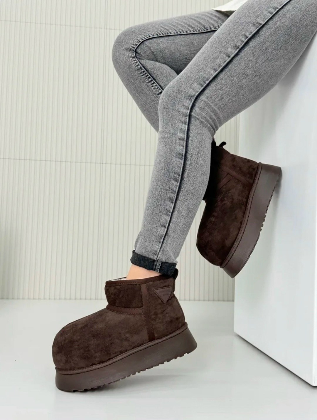 угги женские,,женская  зимняя,ботинка женские зимние, зимняя