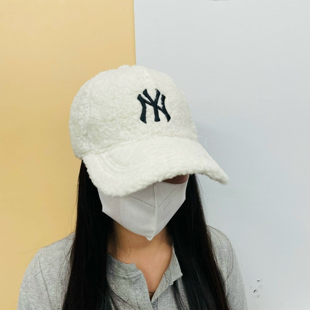 женская бейсболка,бейсболка для женщин,стильная бейсболка,теплая бейсболка,кепка