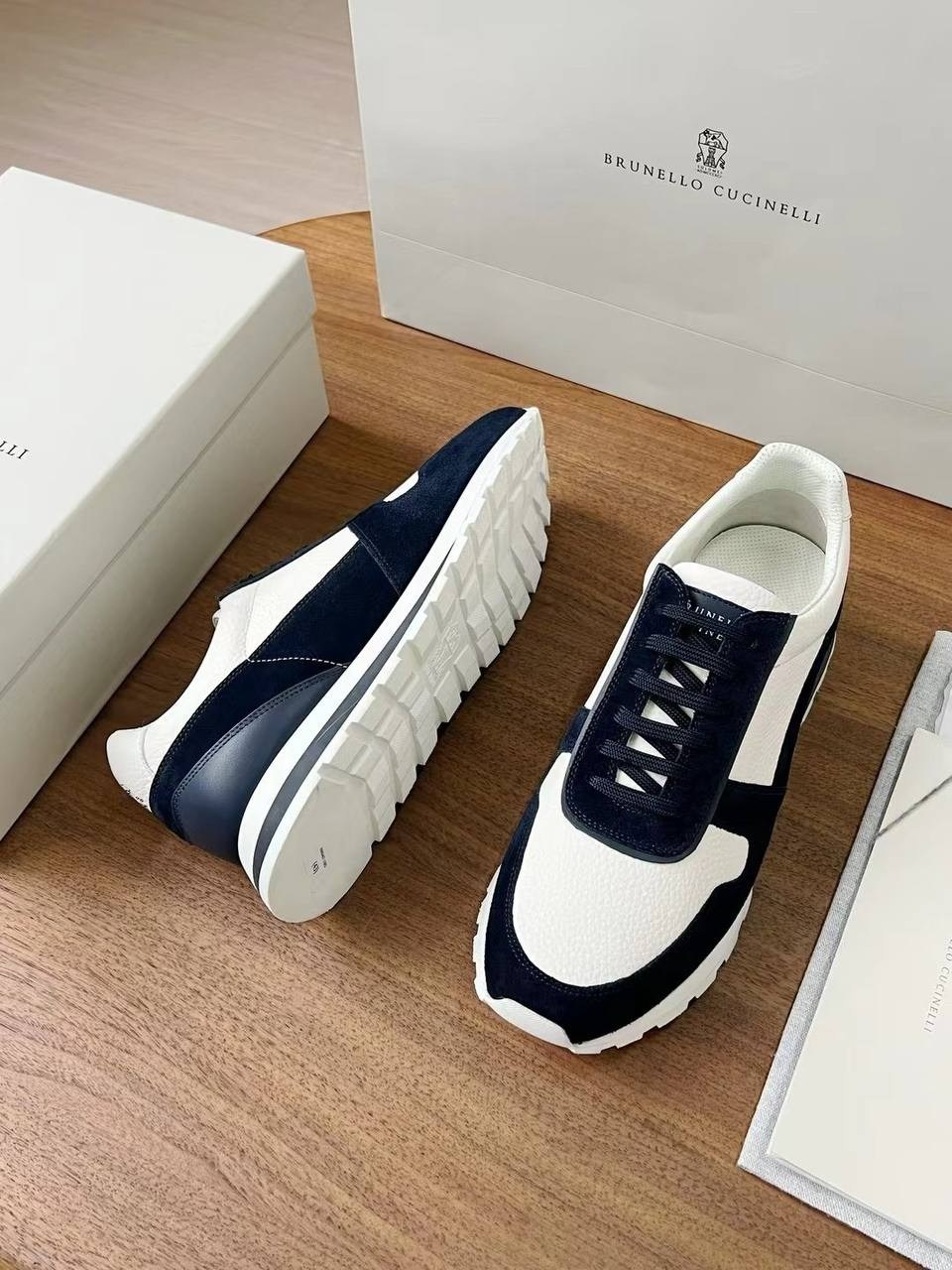кроссовки brunello cucinelli,,brunello cucinelli кроссовки мужские,кожаные кроссовки brunello cucinelli,брендовые кроссовки