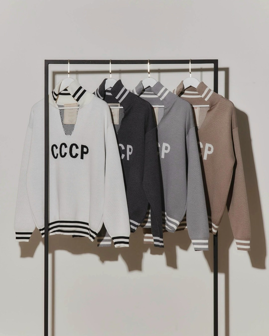 серый свитшот,режиссер,свитшот ссср,свитшот,мужская мода