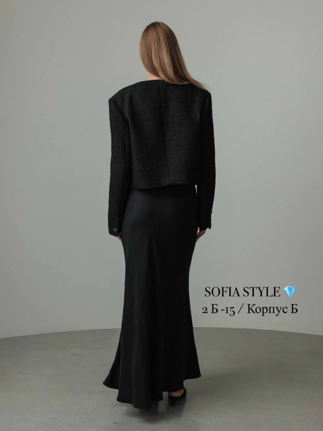 приталенное платье,платье макси,черное платье комбинация,платье на бретельках,платье на бретелях