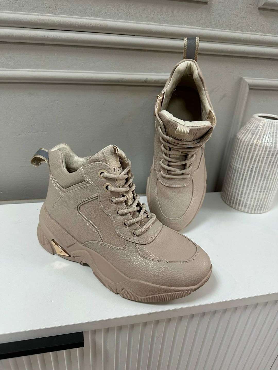 ,бежевые ботинки, зимняя, женская зимняя,кроссовки бежевые