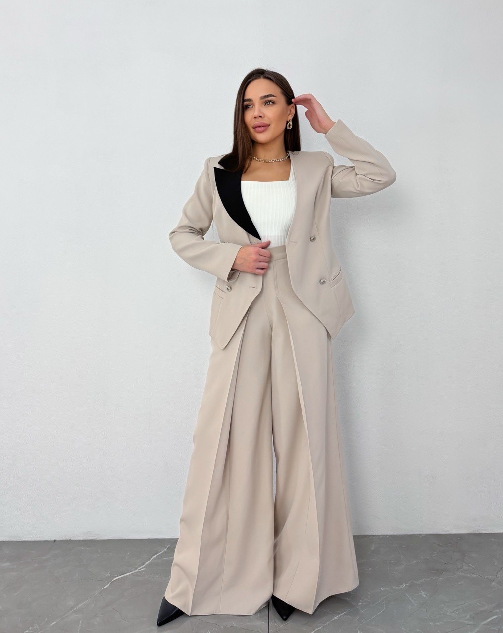 костюмы женские брючные,женские костюмы,костюмы двойки,костюм брючный белый,костюмы комплекты