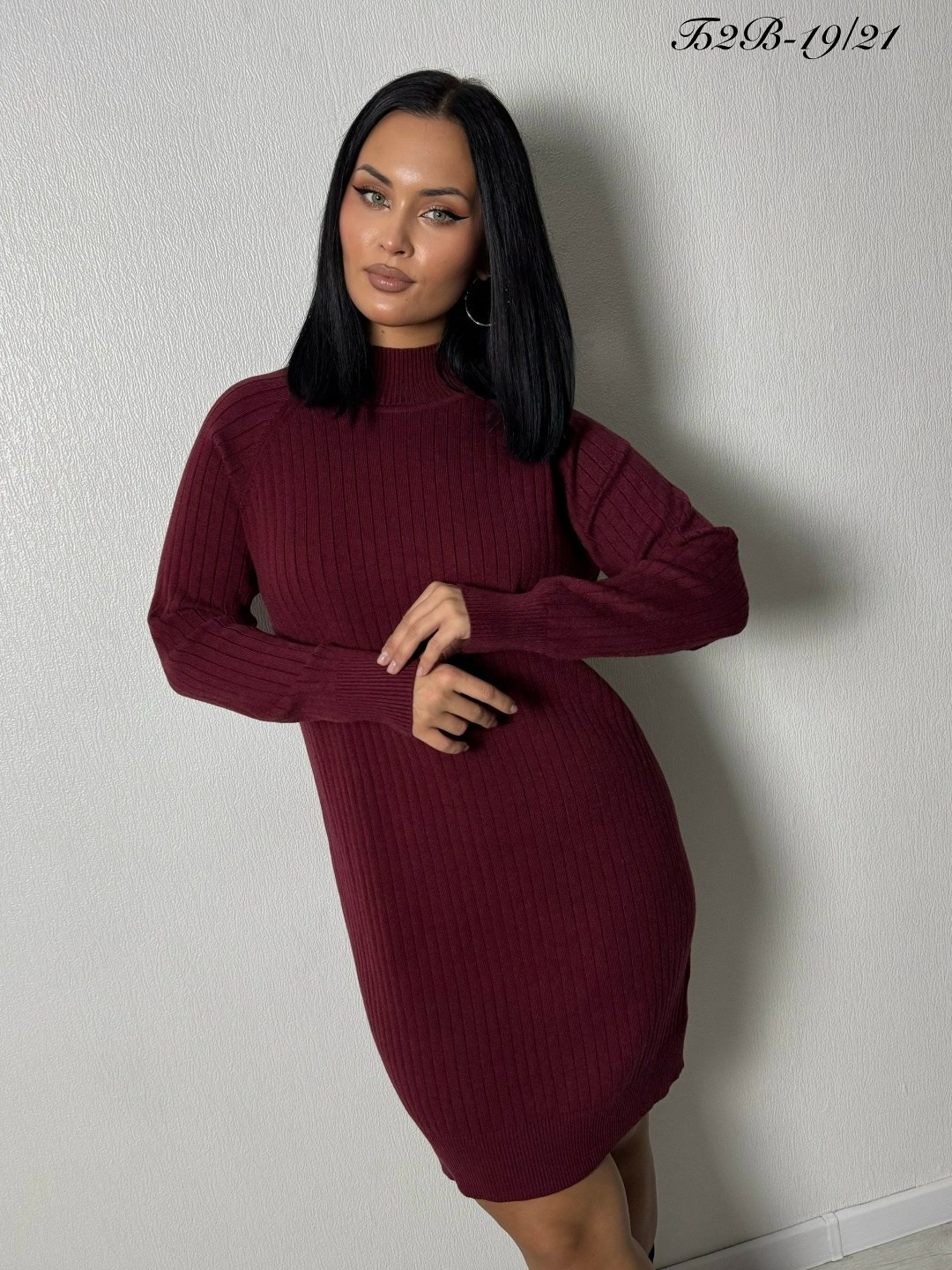 вязаное платье,вязаное платье теплое,платье вязаное теплое миди,теплое вязаное платье с горлом,бордовое вязаное платье