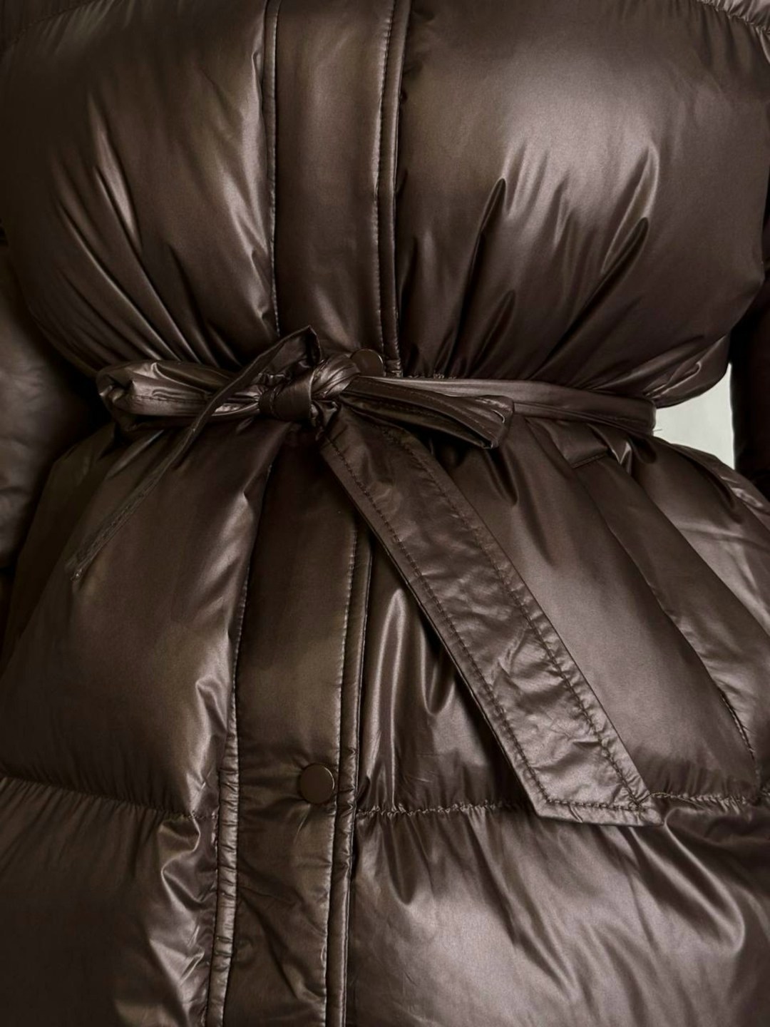 пуховик,женские пуховики,пуховик с поясом,коричневый пуховик,пуховики оверсайз