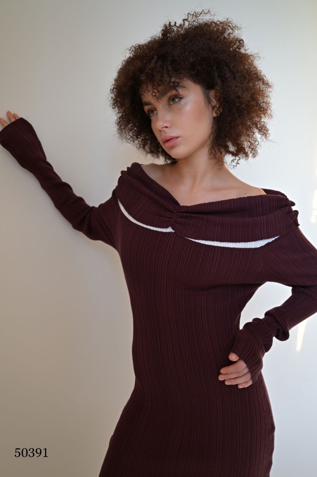 платье вязаное,трикотажное платье,платье женское трикотажное,вязаное теплое платье,женское платье с воротником