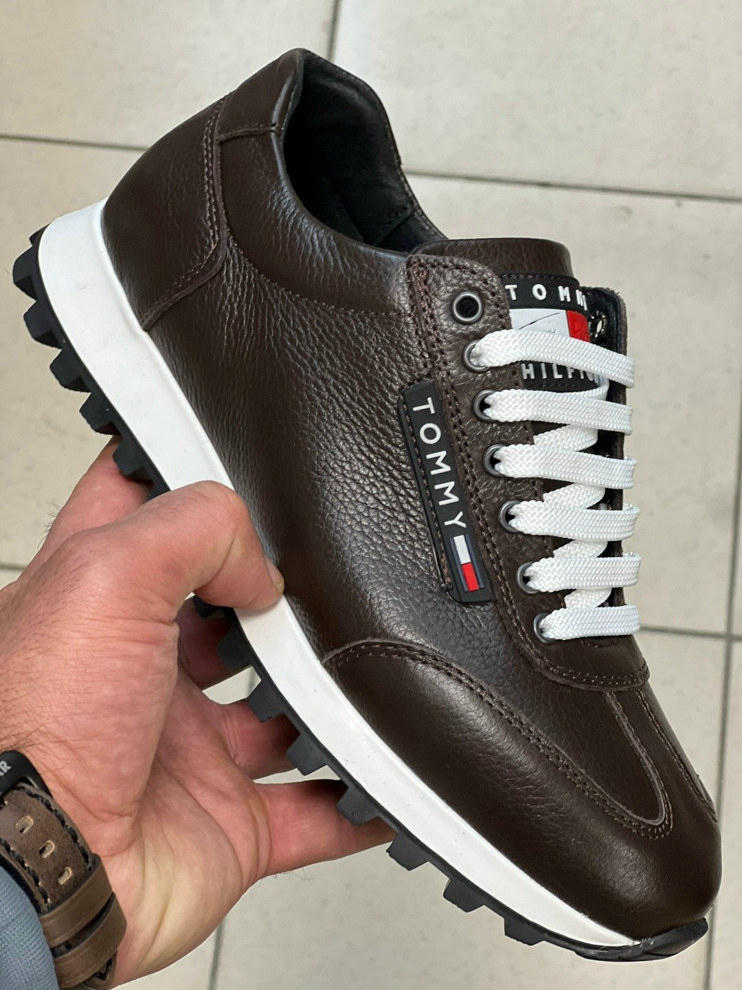 кроссовки мужские кожаные,кроссовки мужские из натуральной кожи,кроссовки мужские натуральная кожа,мужские кроссовки,кожаные кроссовки