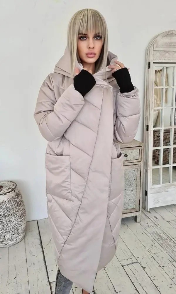 пуховик зимний с капюшоном и карманами,куртка женская зимняя удлиненная,пуховик,пуховик зимний женский,куртка зимняя удлиненная пуховик