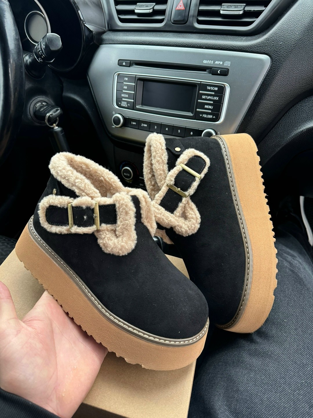 , женская,теплая ,ботинки модные,модная