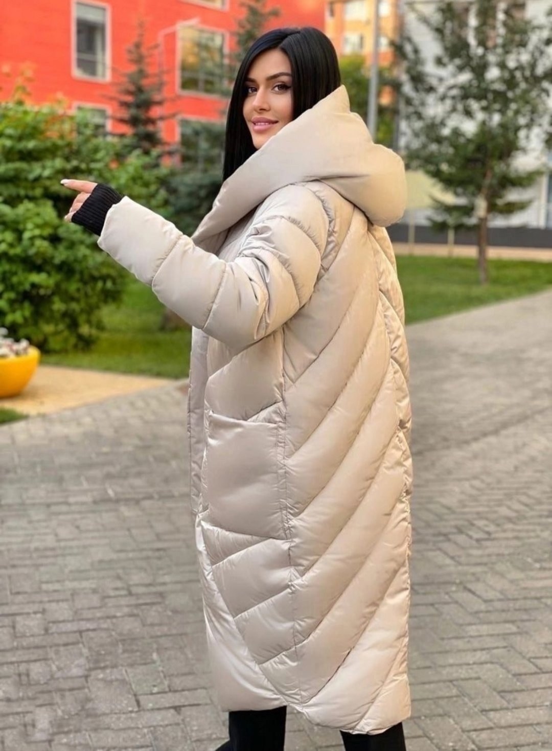 пуховик зимний с капюшоном и карманами,куртка женская зимняя удлиненная,пуховик,пуховик зимний женский,куртка зимняя удлиненная пуховик
