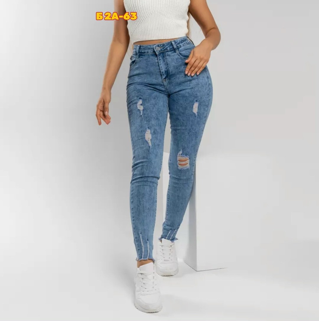 женские джинсы,голубые джинсы,джинсы модные,узкие джинсы,стильные джинсы
