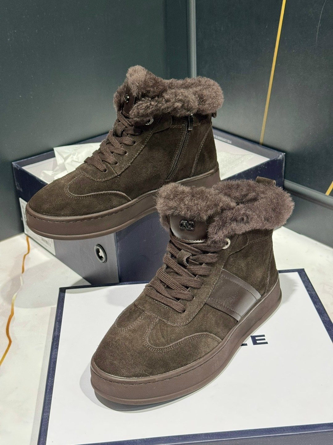 ,ботинка женские зимние,женская зимняя ,зимние женские кроссовки,обуви