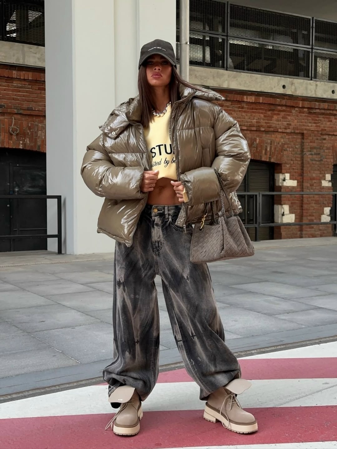 куртка оверсайз,стильная куртка,объемный пуховик,куртка женская,зимний стиль одежды