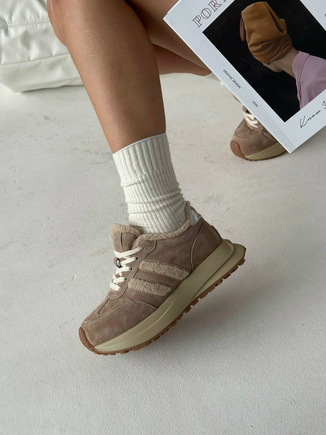 ,женские кроссовки,бежевые кроссовки,замшевые кроссовки,бежевые кроссовки женские