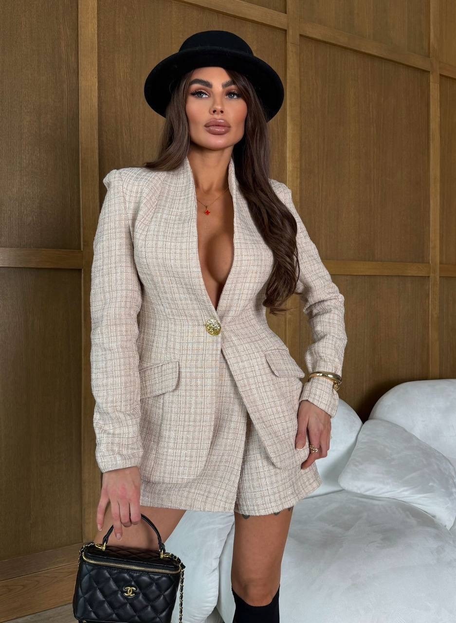 жакет приталенный твидовый,жакет твидовый,женский твидовый костюм,твидовые костюмы,твидовый костюм с юбкой