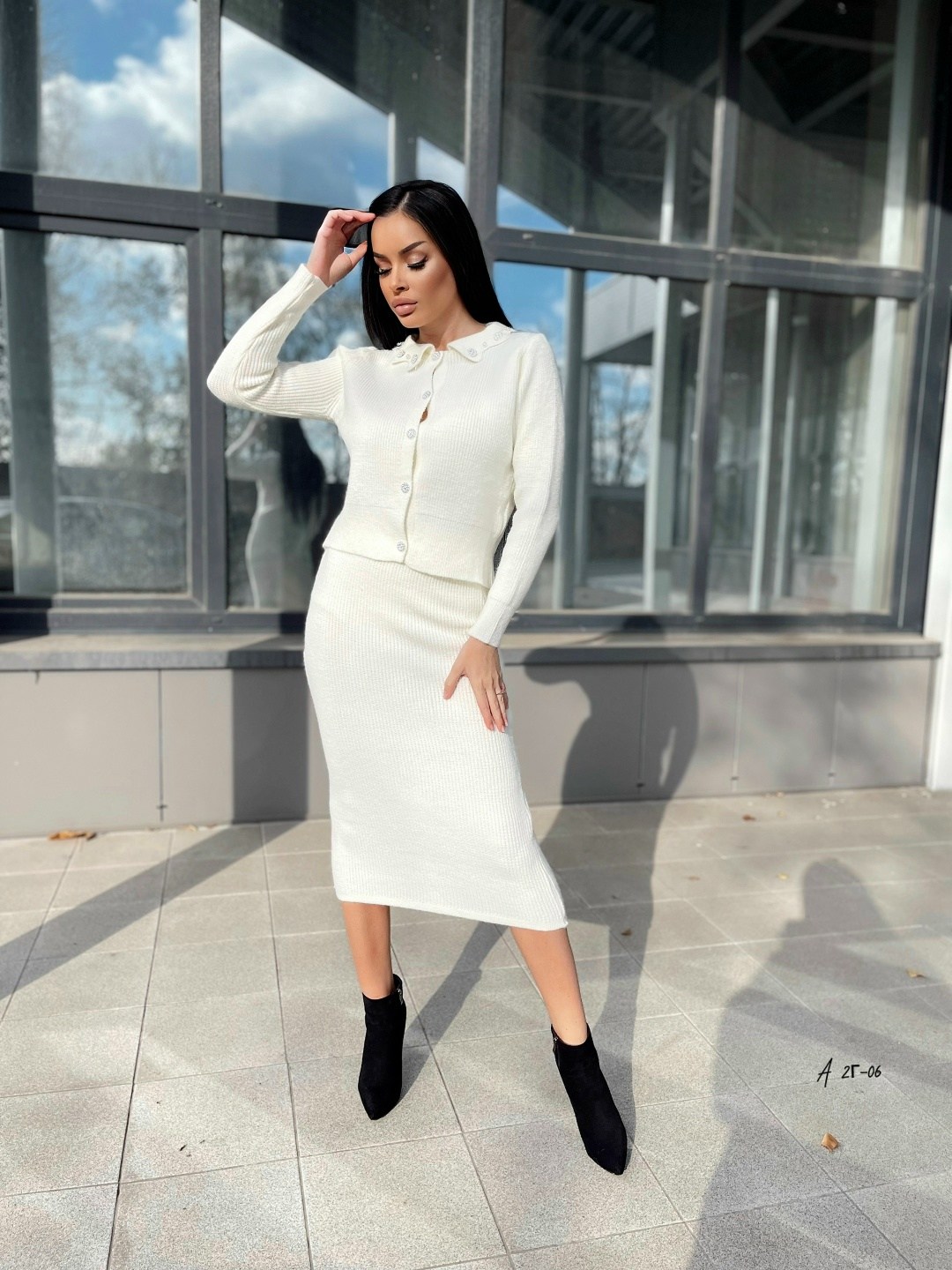 женский костюм двойка,костюм двойка с юбкой,трикотажные костюмы,белый костюм с юбкой,женские костюмы