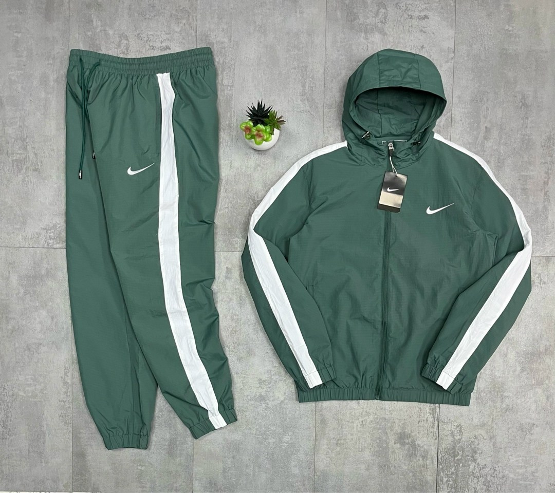 спортивный костюм nike мужской,костюм nike мужской,спортивные костюмы мужские,спортивные костюмы nike,спортивный костюм nike плащевка