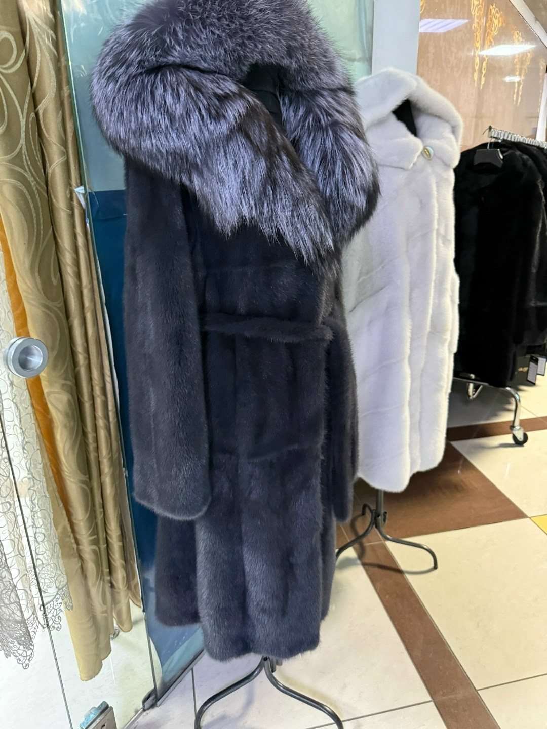 шуба норковая с капюшоном из чернобурки снежная королева,шуба норковая с капюшоном,шуба норковая с чернобуркой алеф,норковые шубы,шуба норка