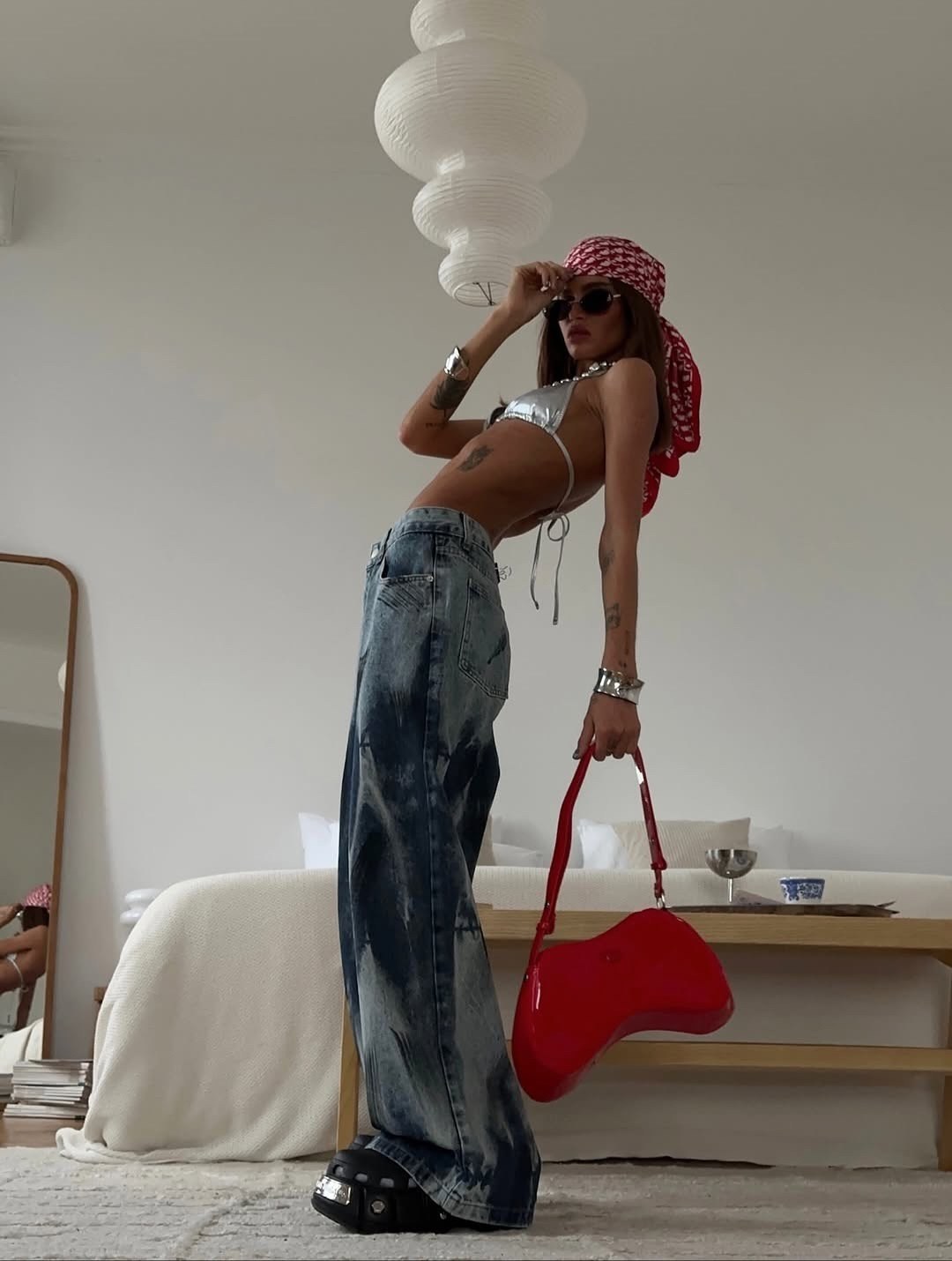 джинсы стильные,джинсы модные,широкие джинсы,одежда джинсы