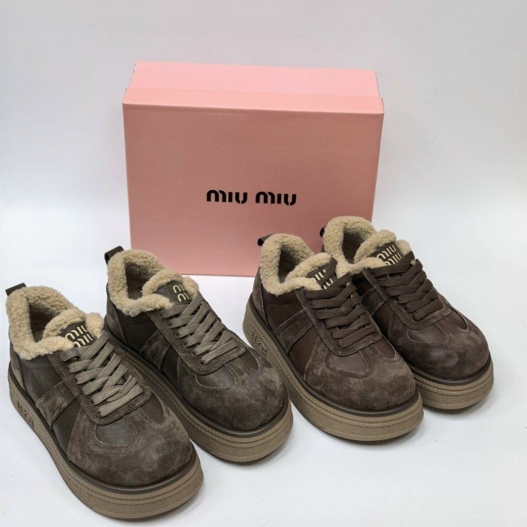 ,зимняя  женская,замшевые кроссовки,кроссовки женскиe,ботинки зимние женские с мехом