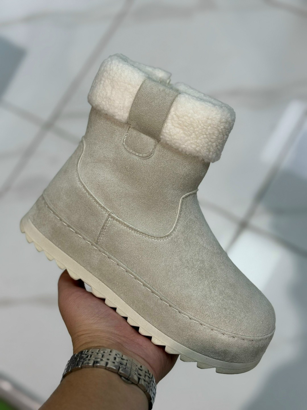 женские угги,,угги женские зимние,зимние угги,угги