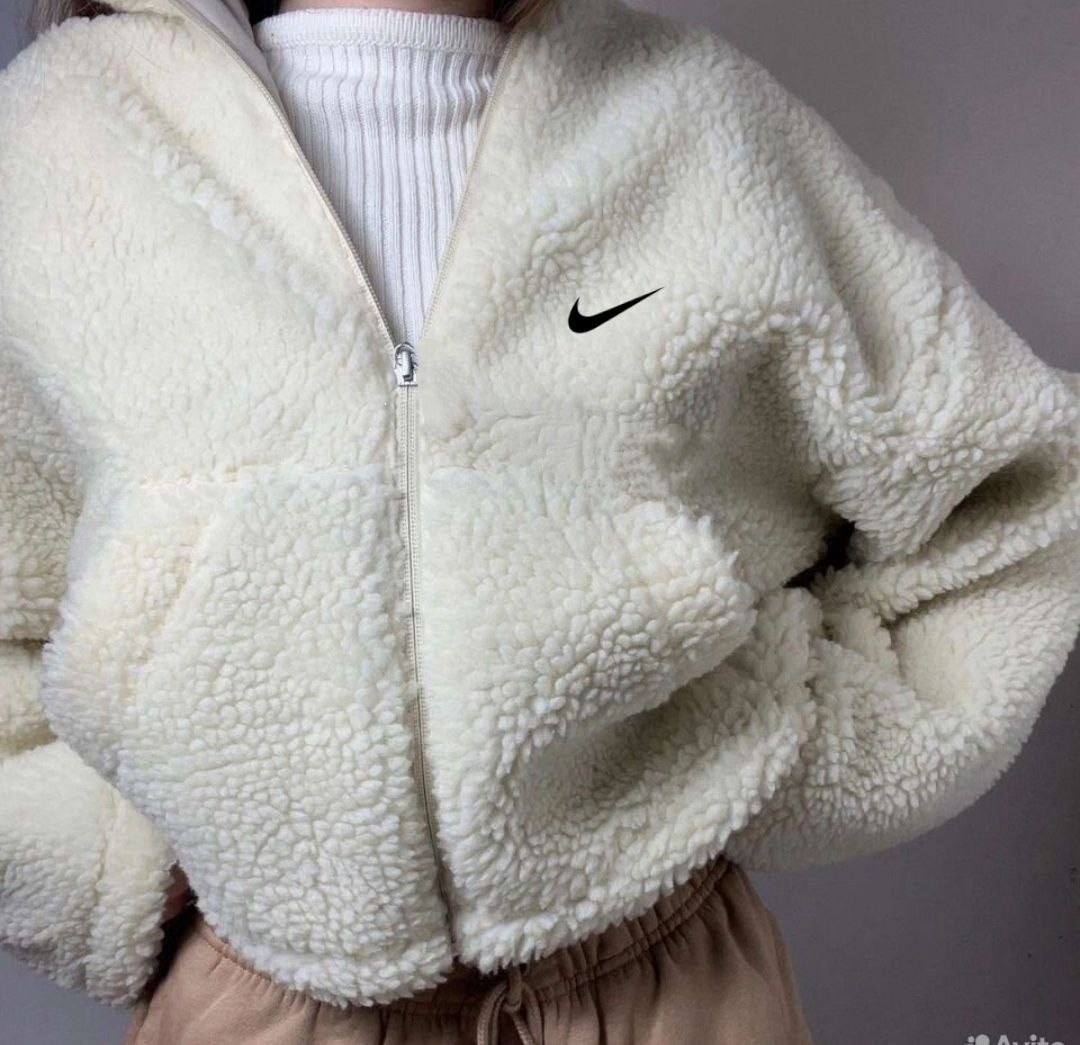 кофта барашек,куртка барашек найк женская,плюшевая куртка nike,куртка барашек,куртка плюшевая