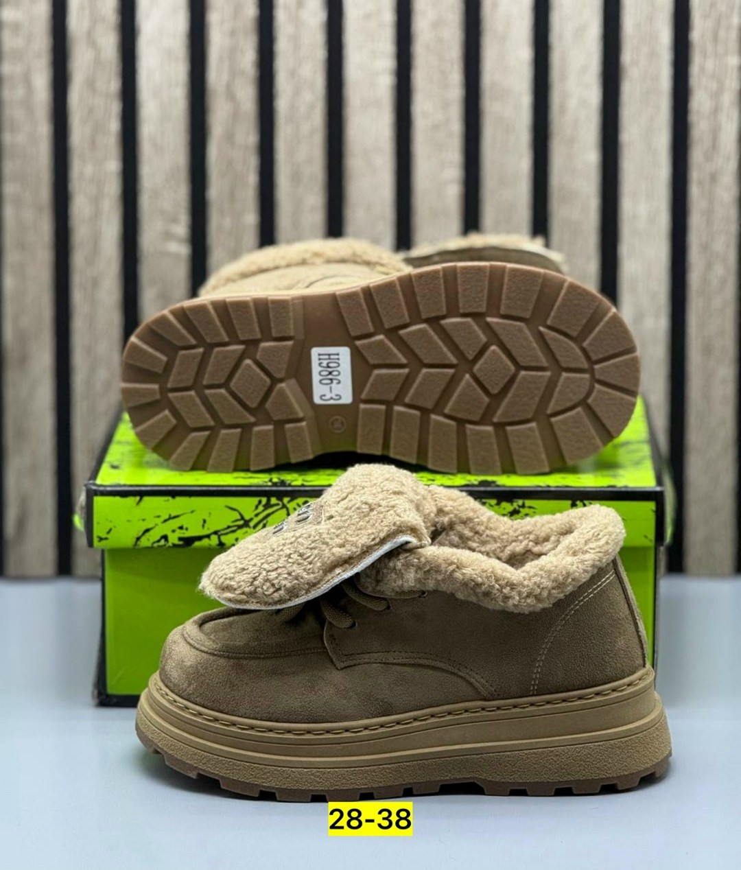 , женская,женская зимняя ,стильная , угги женские зимние